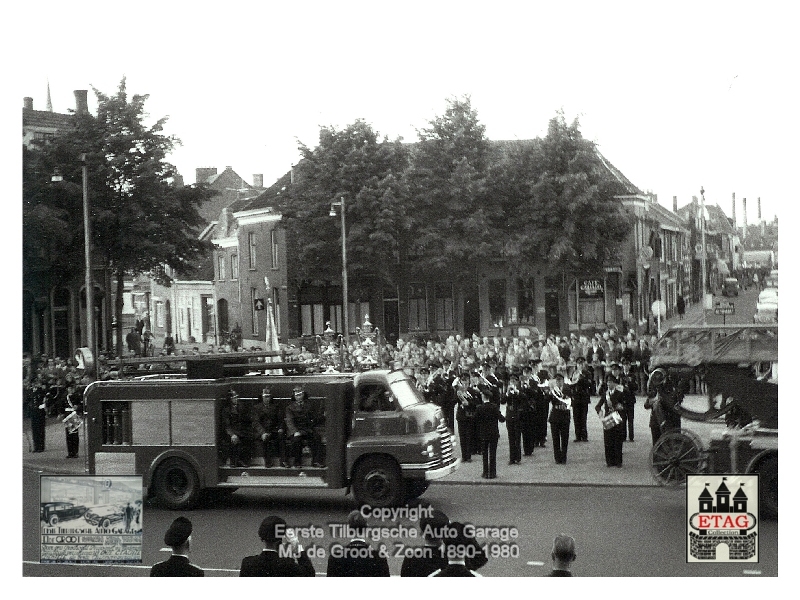 1950 Bedford Brandweerwagen Tilburg (1h) N76295 Demonstratie