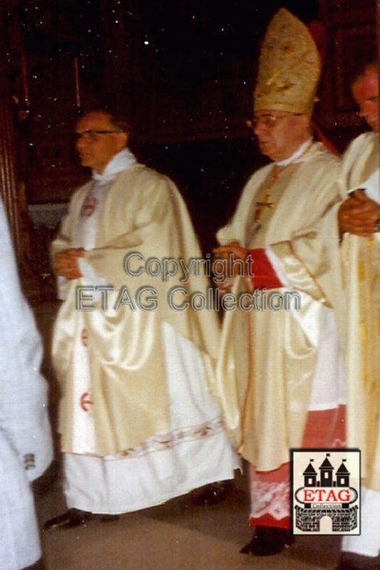 1982 (36a) Kardinaal Alfrink en Mgr Bluyssen