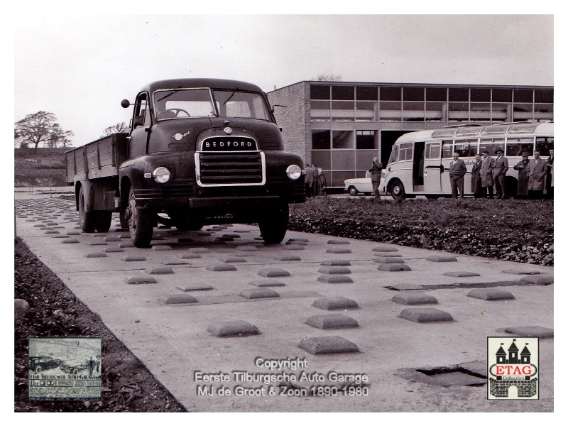 1958 Vauxhall Luton Factory visited by Dutch dealers (15)
