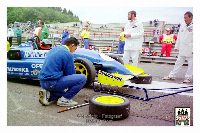1993 Francorchamps Opel Lotus Driver? #1 Tyre change