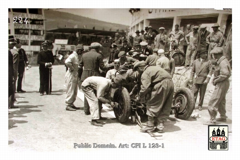 1929 Targa Florio Alfa Varzi #30 RIT Pits repair