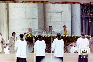 1982 (24) Paus Johannes Paulus II Biddend (2)
