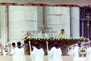1982 (25) Paus Johannes Paulus II Zaligverklaring Peerke (1)