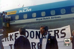 1982 (04a) KLM Peerke Donders Vertrek Rotterdam Spandoek
