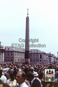 1982 (16) Sint Pieter Tilburgers op het plein