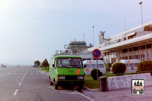 1982 (07) KLM Champino aankomst vliegveld Italie leeg