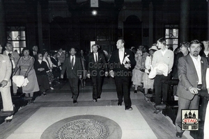 1982 (31) Joachim kerk Premier Dries van Agt komt binnen