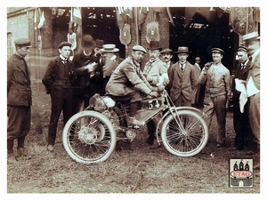 1900 Dion Bouton Tricycle (1)