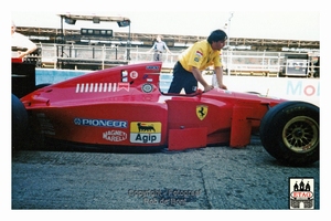 1993 Imola Italie Ferrari Gerard Berger #28 Pitlane 2