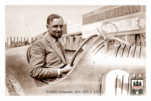 1925 Montlhery Delage Robert Senechal #6 in Divo car