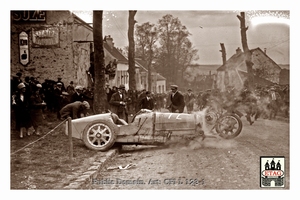 1927 Chateau Thiery Bugatti D`Aulan #72 Crash